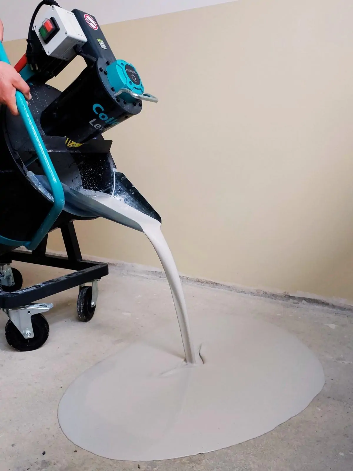 Self Leveling Uygulamaları <span style='color: #159a9c'>Collomix</span> ile Artık Daha Kolay Daha Seri!